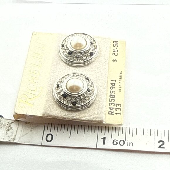 Vintage Richelieu Clip-On Earrings Pearl Rhinestone Silver Tone Button Style - Picture 6 of 6